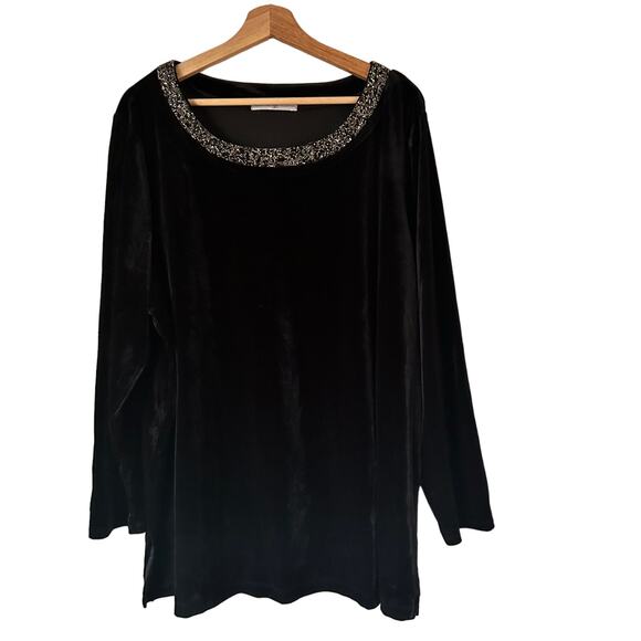 Signature collection Tops - Signature Collection Women's Black Velour Velvet Rhinestone Sweater Top Size 2X